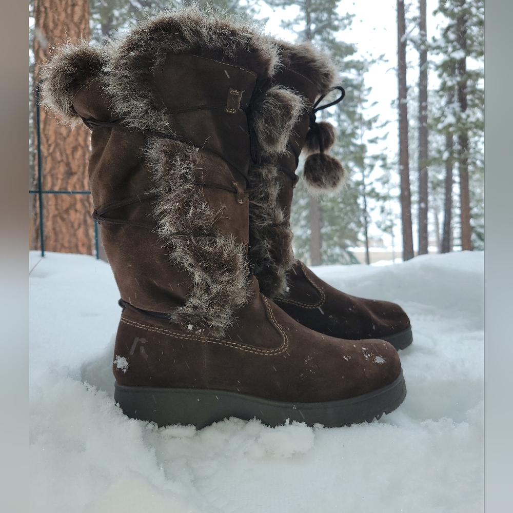 Report Olympic Faux Fur Lined Boots